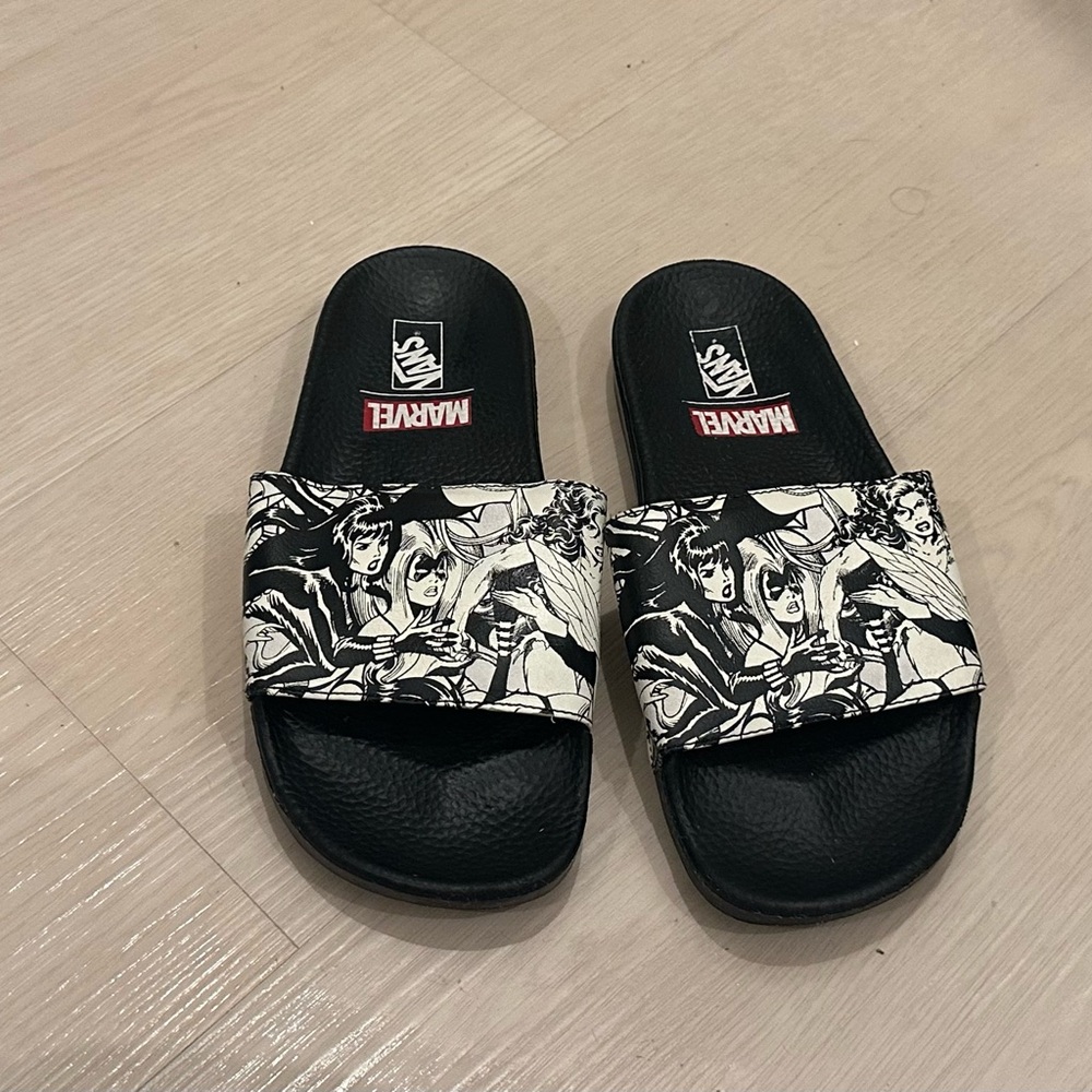 Vans marvel sandals